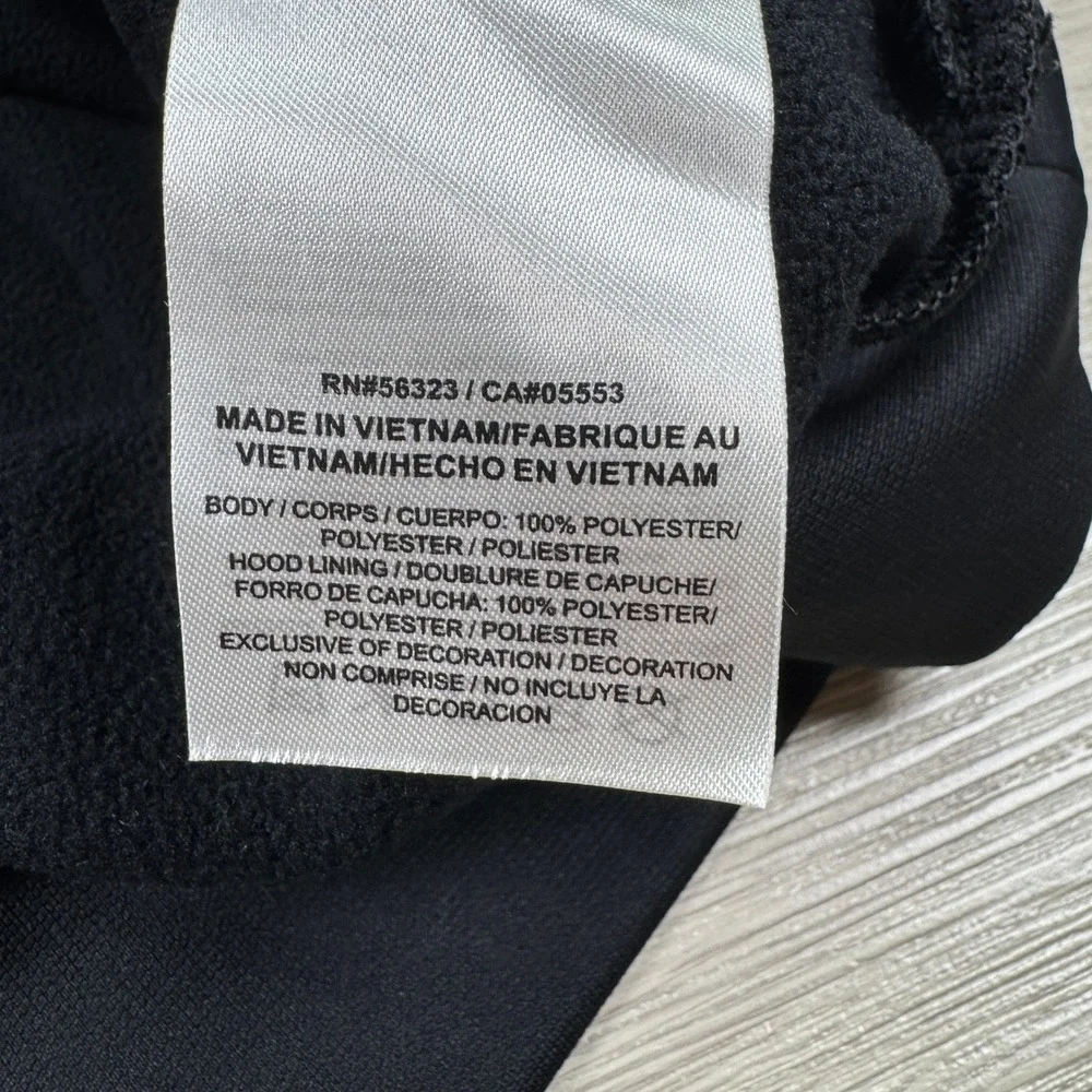 Nike *orders ship